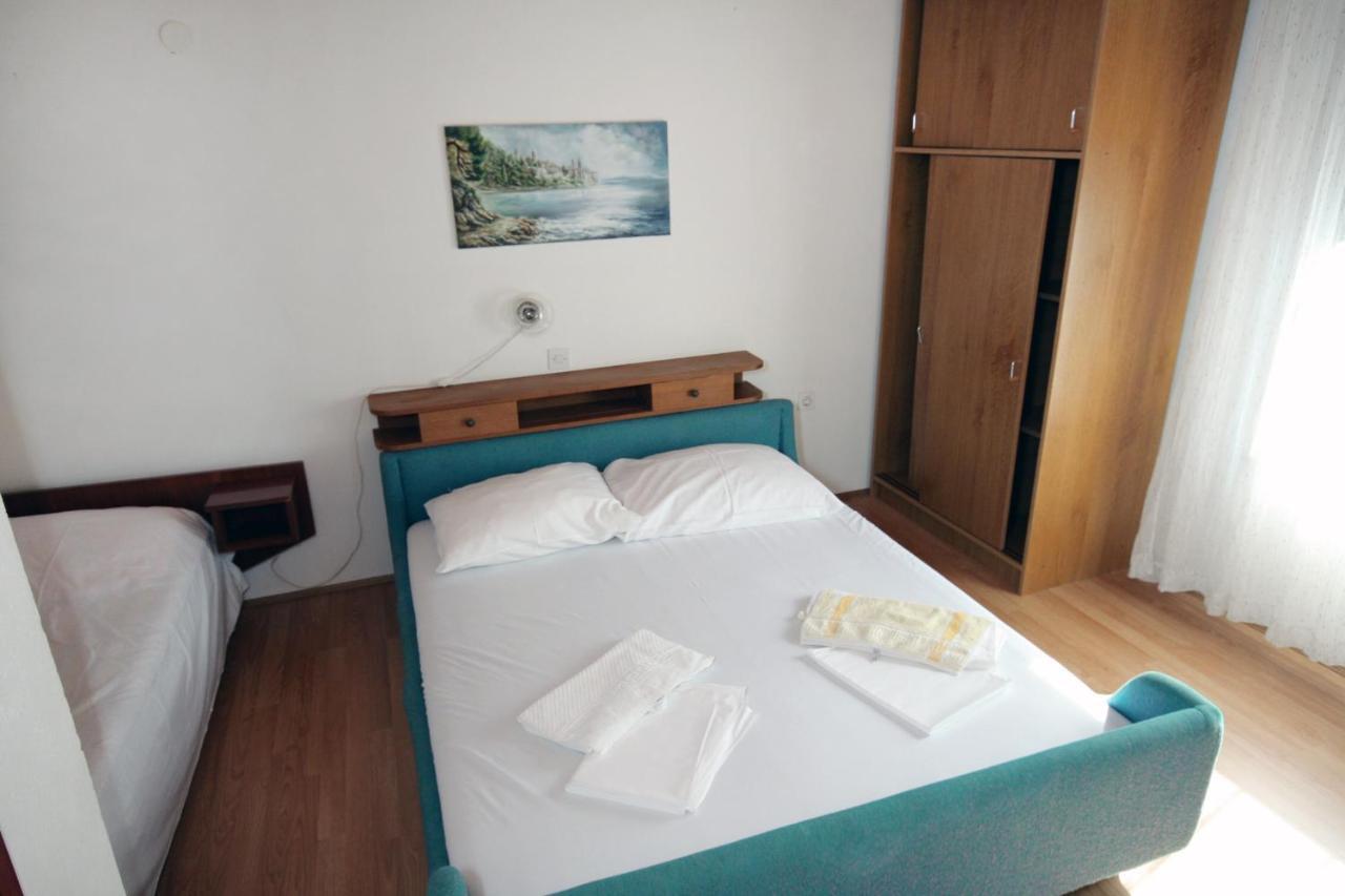 Apartments By The Sea Suha Punta, Rab - 5050 Kampor Exterior photo